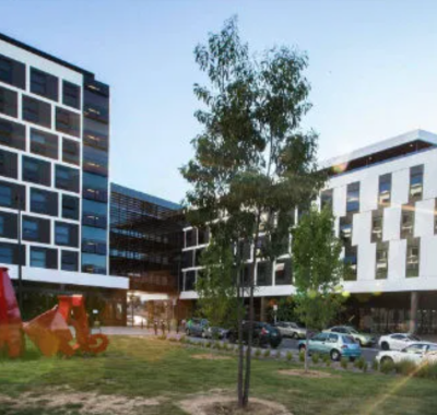 canberra universit-2y