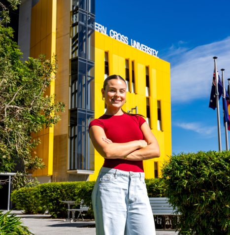 NEW BUS FULL RES AO204440 00318